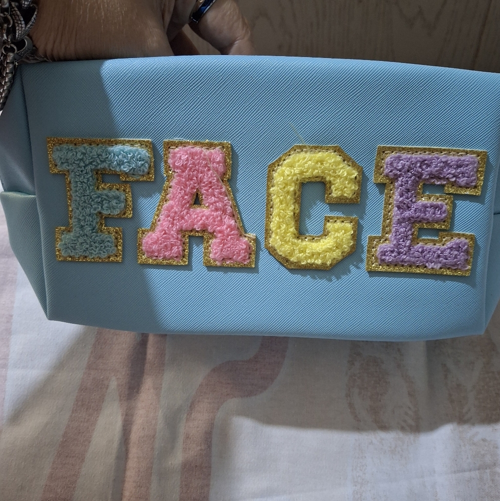 Colorful Embroidered Women's Cosmetic Bag. NIP!!!